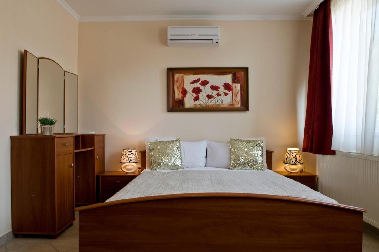 Holiday In Jula Exterior foto